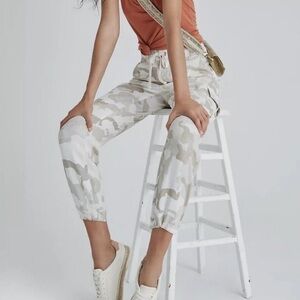SANCTUARY X ANTHROPOLOGIE Linen Camouflage Pull-on Cargo Pants Women’s Small